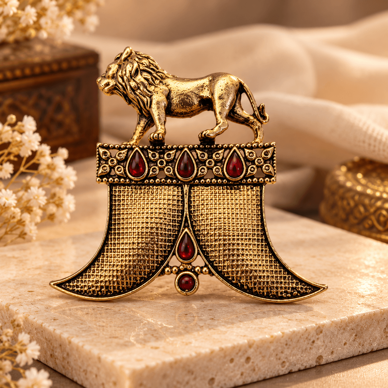 Lion Warrior Crest Antique Gold Brooch — view 2