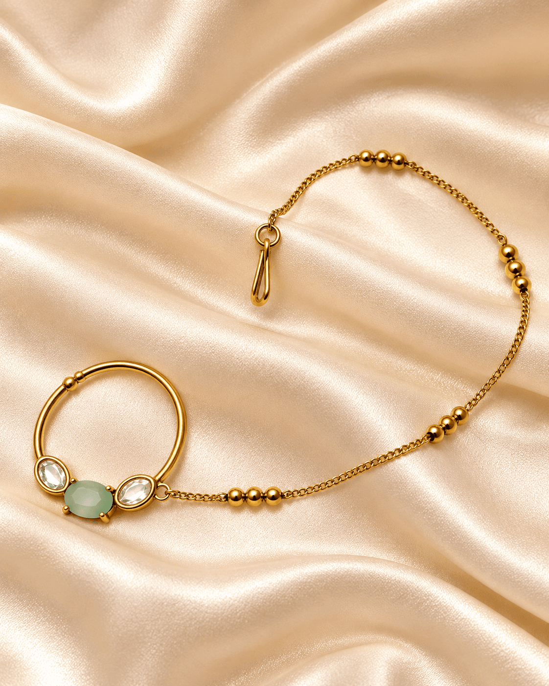 Antique Kundan Nathni with Chain — view 1