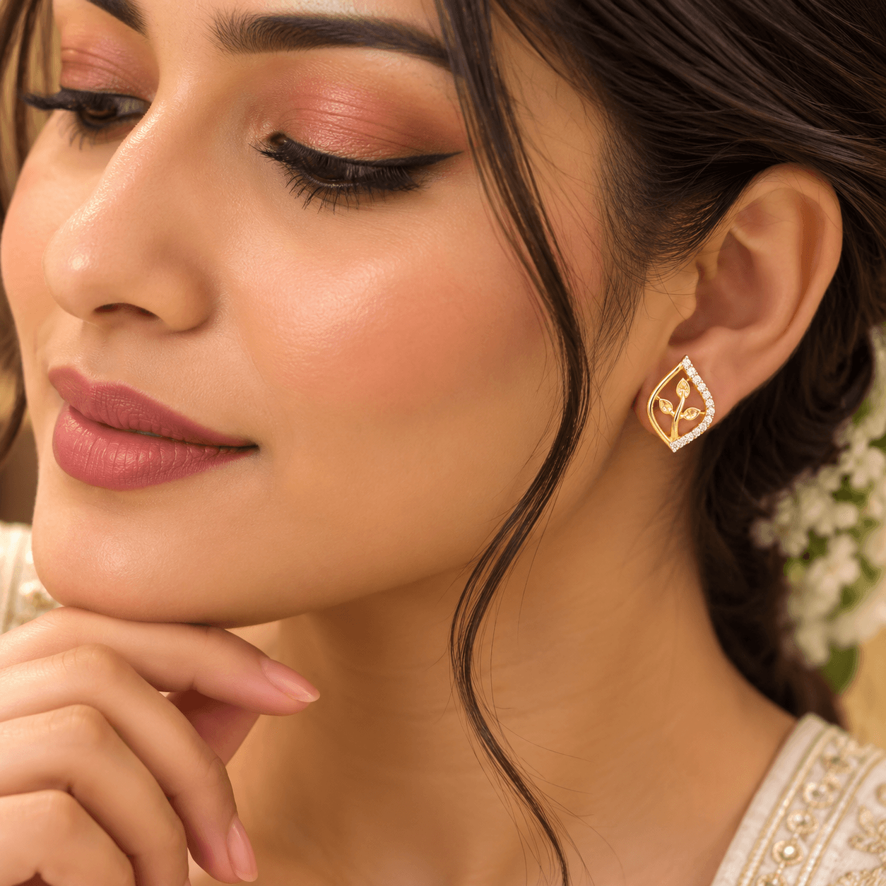 Elegant Leaf & Branch AD Pendant and Butti Set — view 2